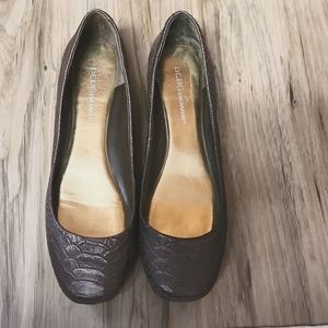 BCBGENERATION FLATS